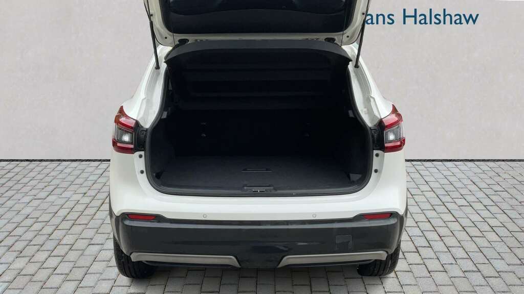 Nissan Qashqai 1.3 Dig-t 160 N-connecta Glass Roof Pack Silver #7