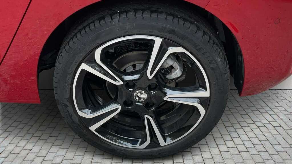Vauxhall Corsa Design White #6