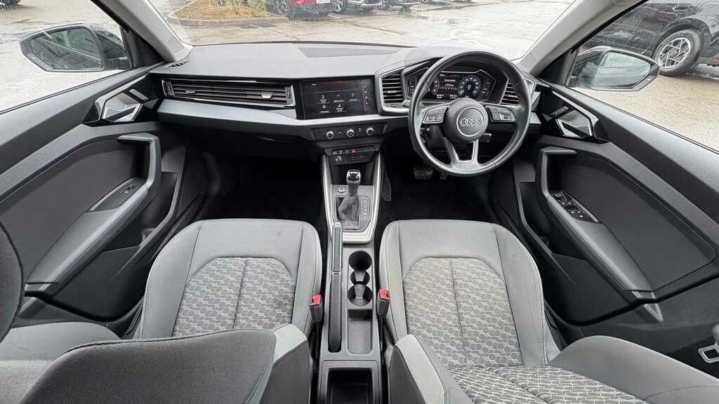 Audi A1 35 Tfsi Sport S Tronic 2019 Black #5
