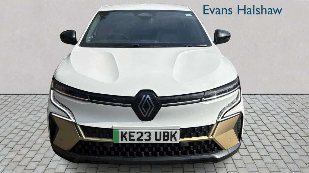 Renault Megane E-Tech Ev60 160Kw Iconic 60Kwh Optimum Charge SW23KHB White #3
