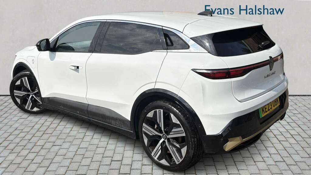 Renault Megane E-Tech Ev60 160Kw Iconic 60Kwh Optimum Charge SW23KHB White #2