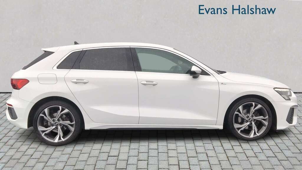 Audi A3 A3 Sportback 40 Tfsi S Line E Black #7
