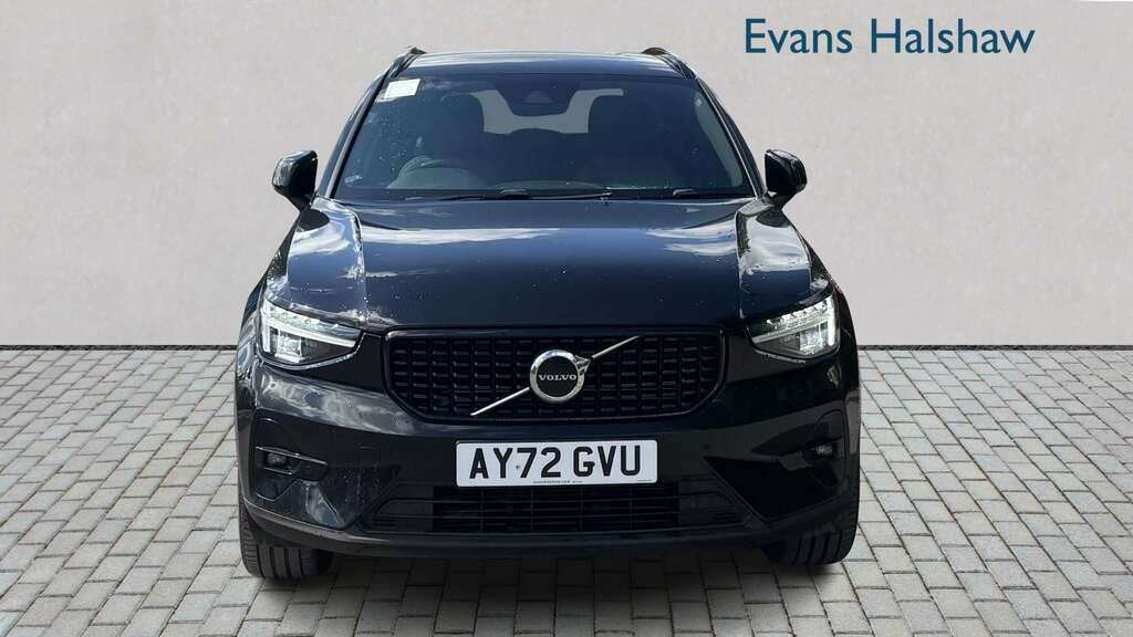 Volvo XC40 1.5 T4 Recharge Phev Plus Dark 2023 Black #4