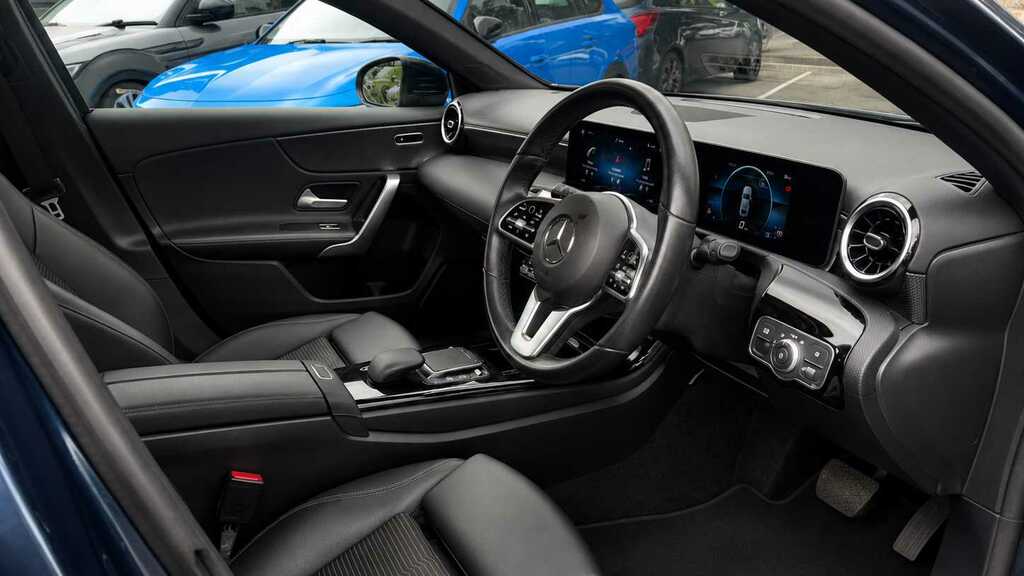 Mercedes-Benz A Class A200 Amg Line #4