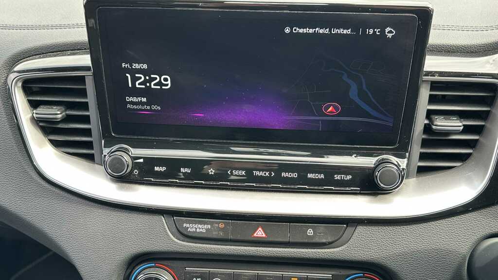Kia Xceed 3 White #15