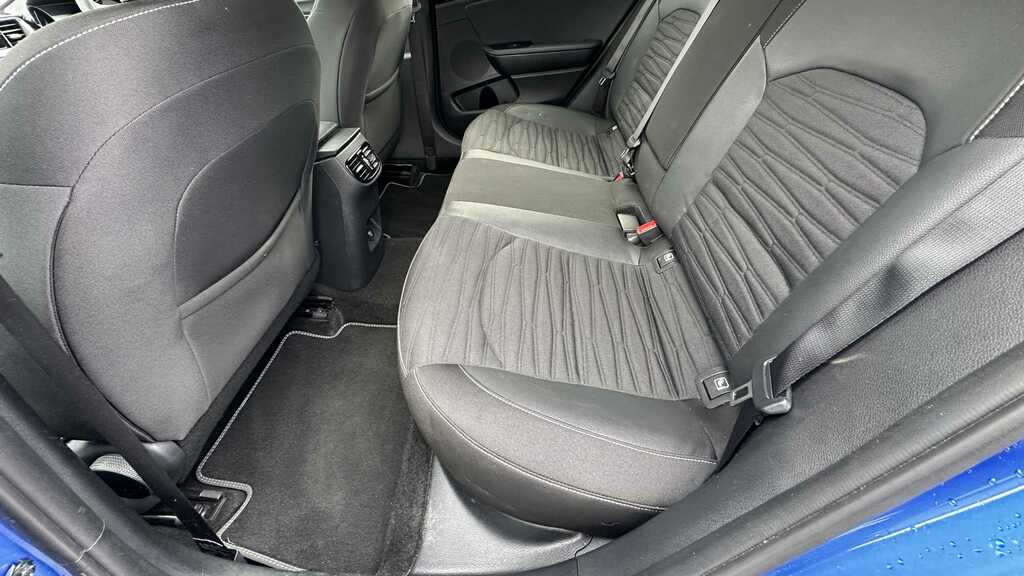 Kia Xceed 3 White #9