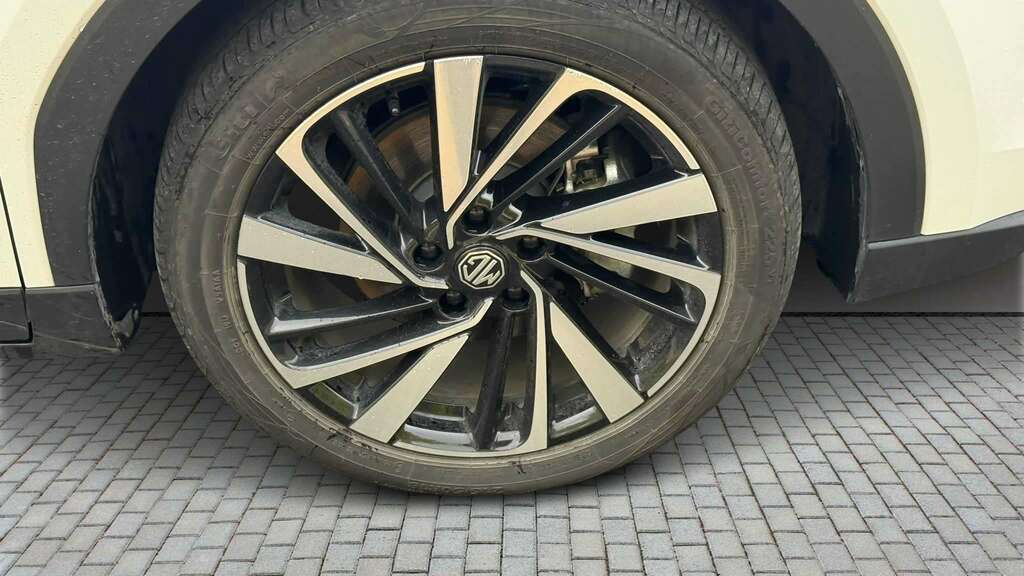 MG ZS Trophy Silver #8