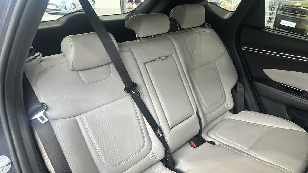 Hyundai Tucson Se Connect Grey #12