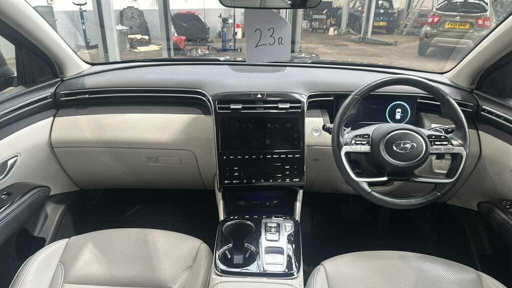Hyundai Tucson Se Connect Grey #9