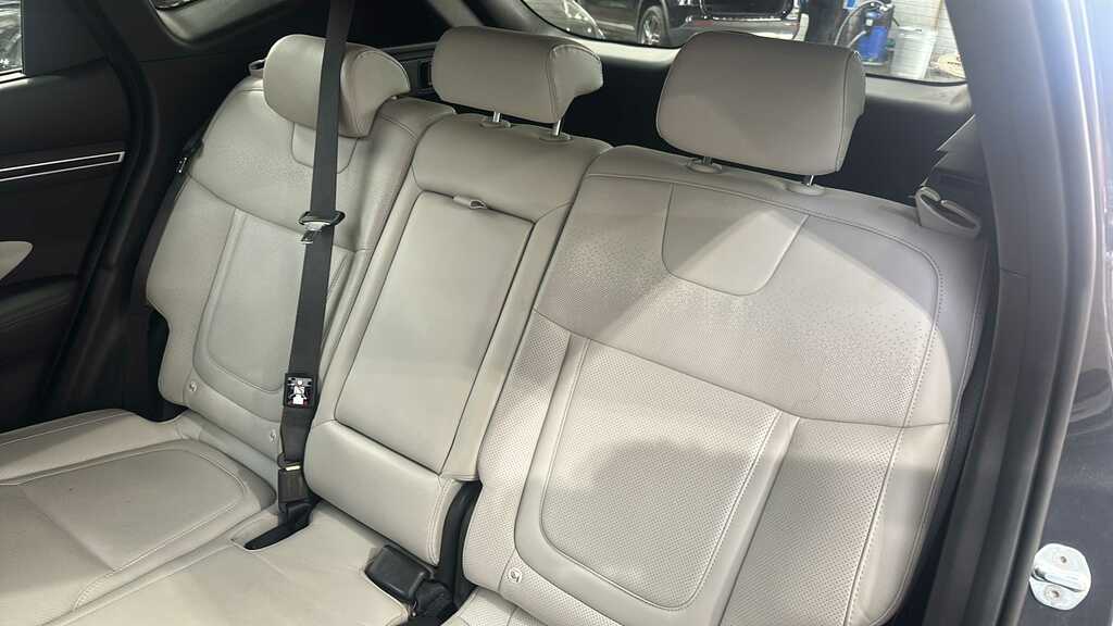Hyundai Tucson Se Connect Grey #14