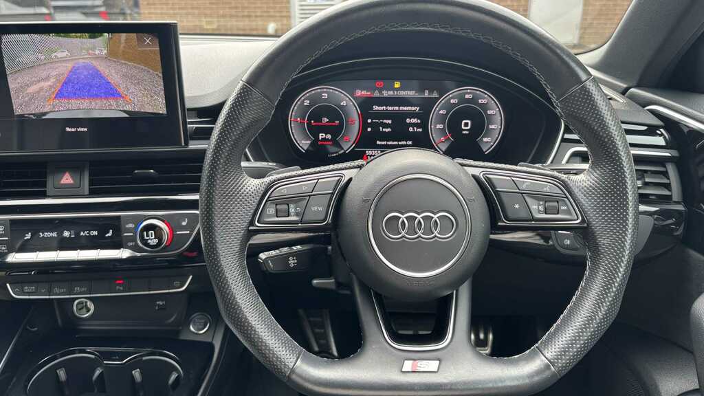 Audi A4 Technik White #11