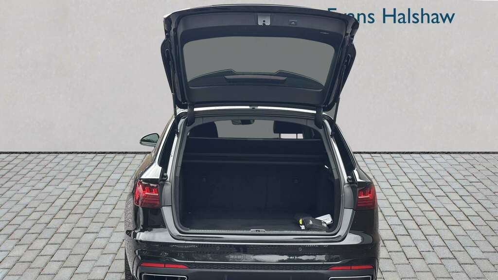 Audi A4 Technik White #8