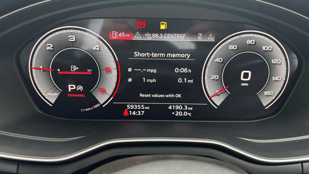 Audi A4 Technik White #10