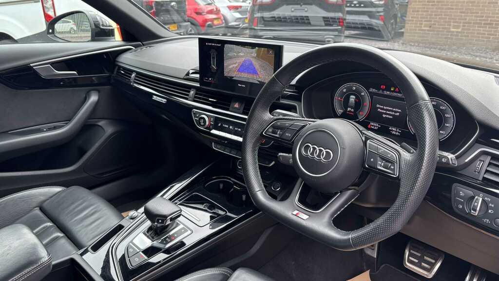Audi A4 Technik White #9