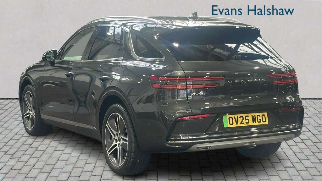 Genesis GV70 360Kw Dynamic 84Kwh Awd 2025 Green #2
