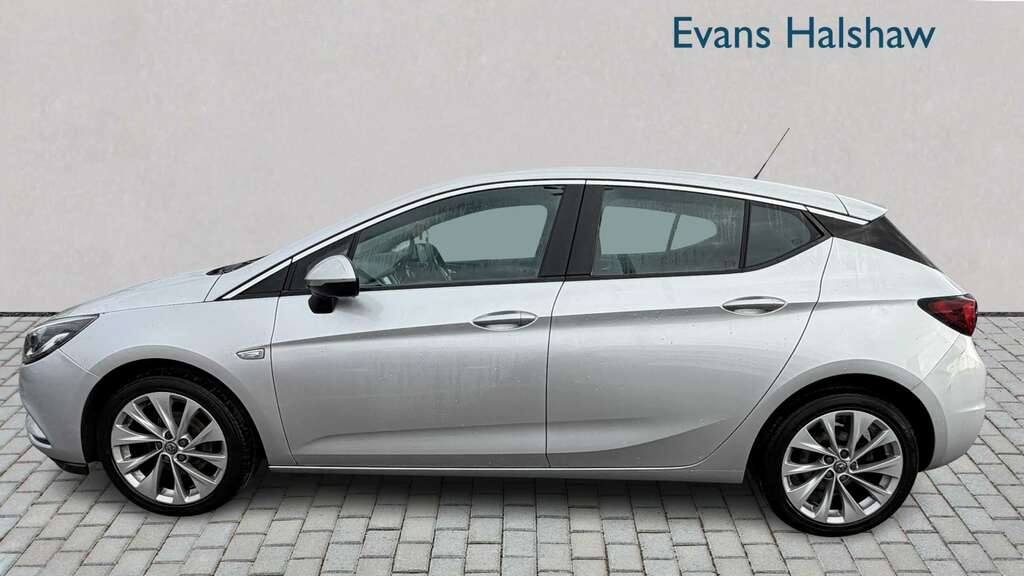 Vauxhall Astra 1.0T Ecotec Design 2017 Silver #3