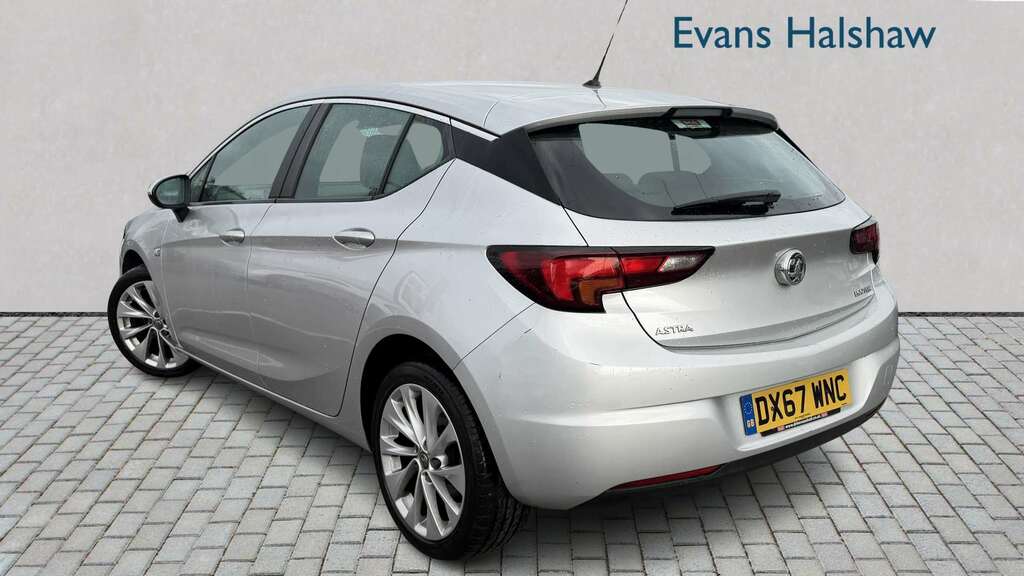Vauxhall Astra 1.0T Ecotec Design 2017 Silver #2