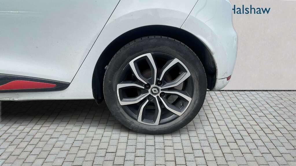 Renault Clio Hatchback White #4