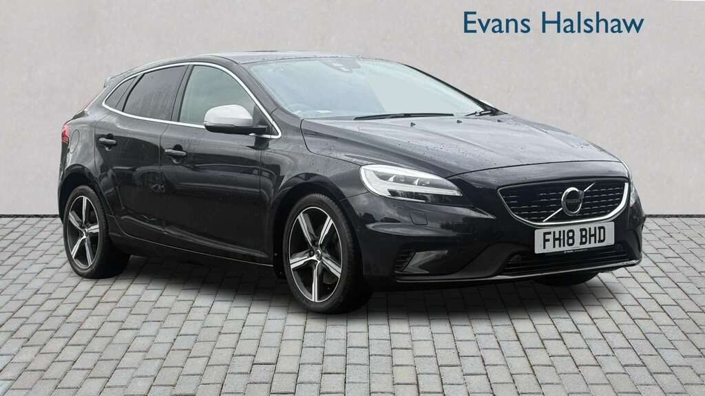 Volvo V40 T3 152 R Design Nav Plus 2018 Black