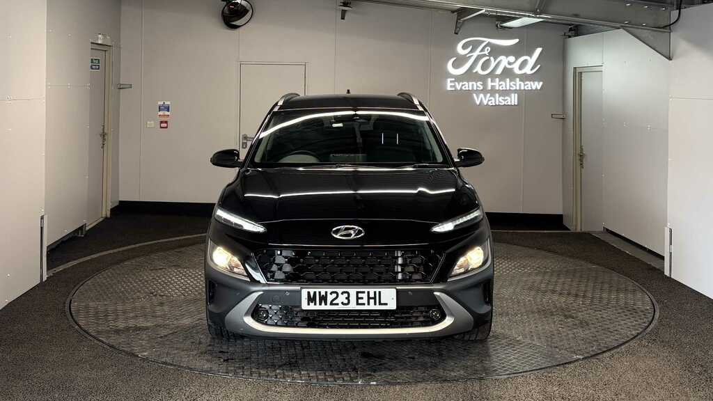 Hyundai Kona 1.0 Tgdi 48V Mhev Premium 2023 Black #2