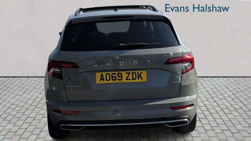 Skoda Karoq 2.0 Tdi Sport Line 4X4 Dsg 2019 Grey #6