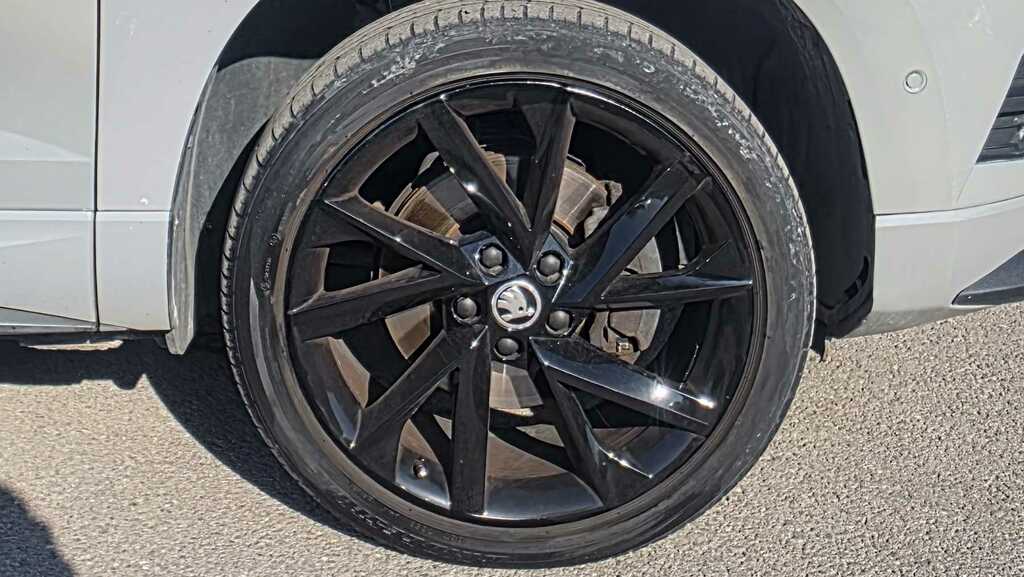 Skoda Karoq 2.0 Tdi Sport Line 4X4 Dsg 2019 Grey #5