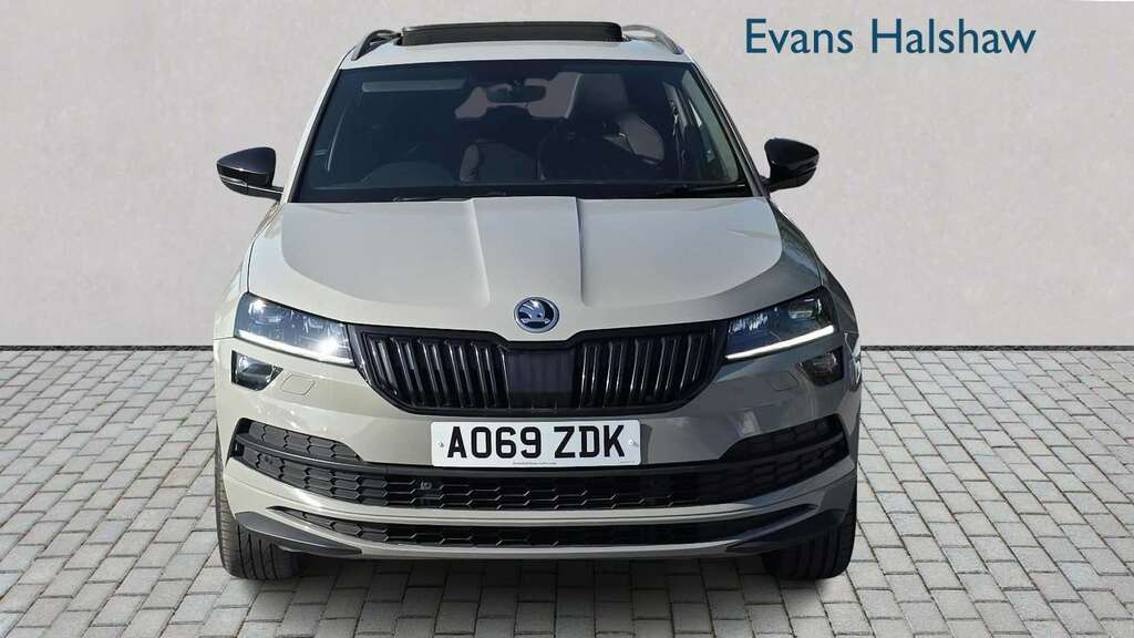 Skoda Karoq 2.0 Tdi Sport Line 4X4 Dsg 2019 Grey #4