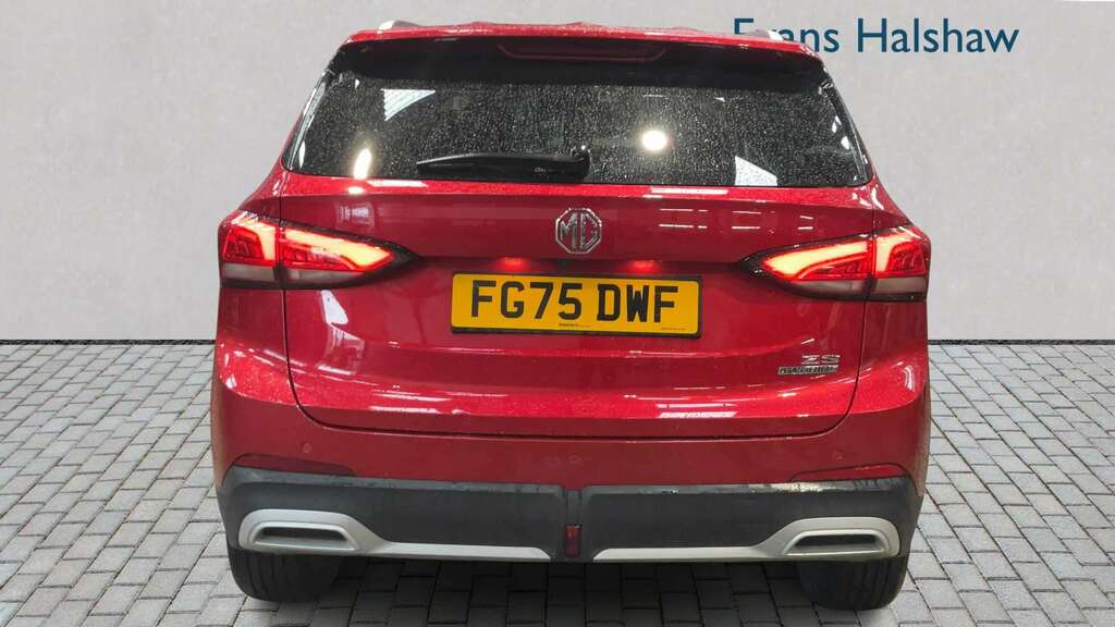 MG ZS 1.5 Hybrid Trophy 2025 Red #5