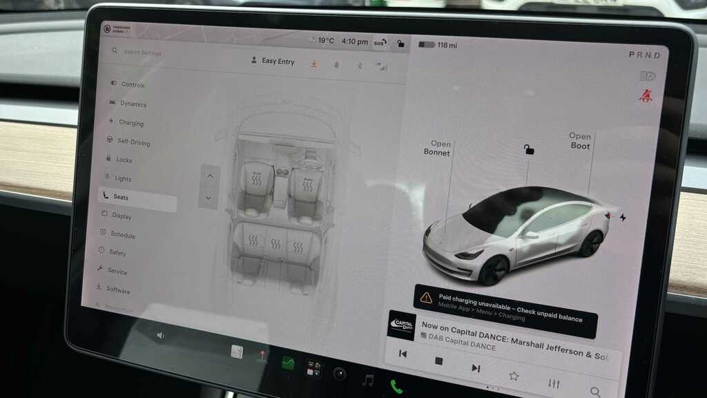 Tesla Model 3 Saloon Grey #18
