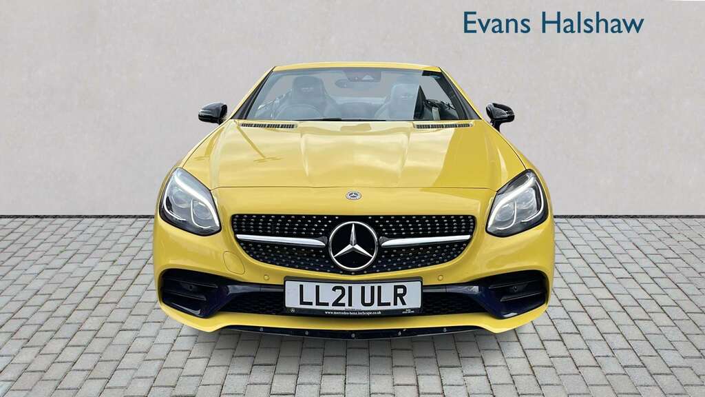 Mercedes-Benz SLC 200 Final Edition Premium 2021 Yellow #4