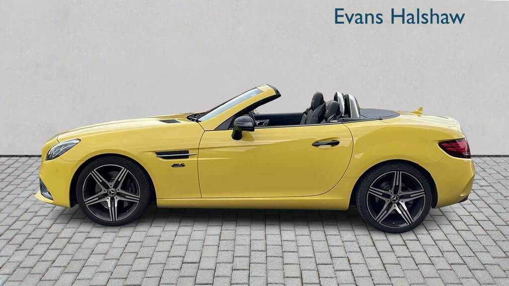 Mercedes-Benz SLC 200 Final Edition Premium 2021 Yellow #3