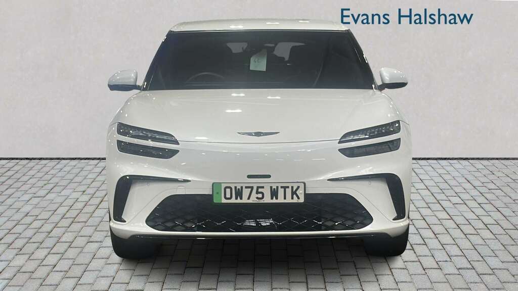 Genesis GV60 168Kw Pure 84Kwh 2025 White #4