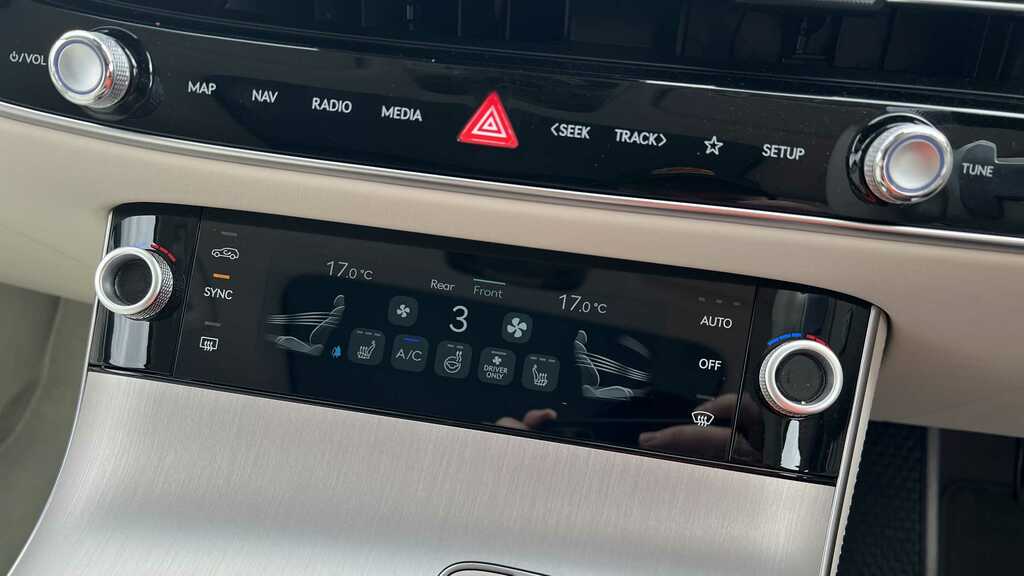 Genesis GV70 2.2D 201Ps Luxury Innovation Pack Grey #24