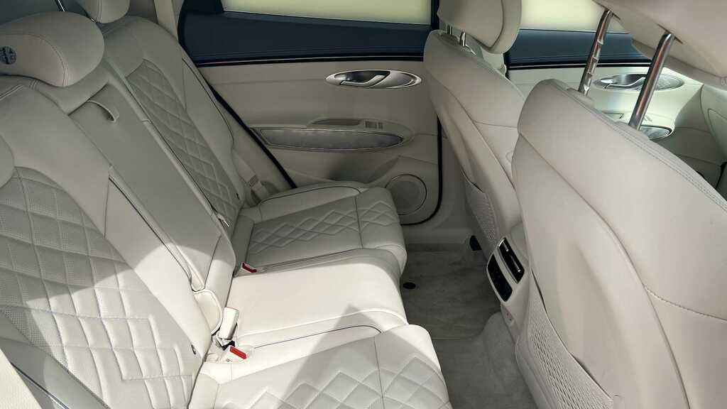 Genesis GV70 2.2D 201Ps Luxury Innovation Pack Grey #31