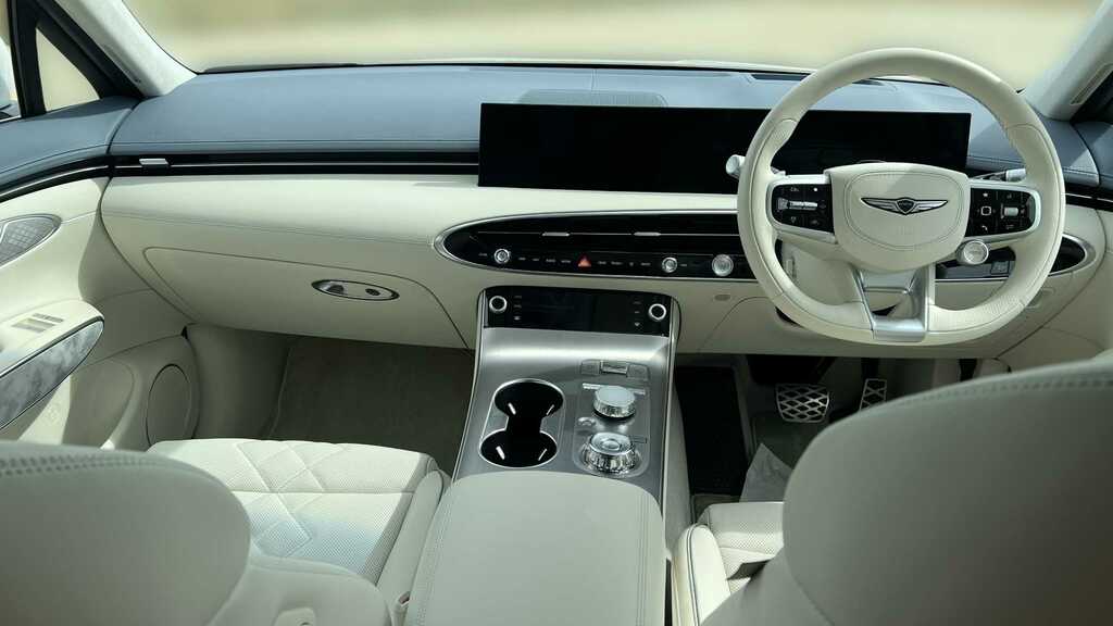 Genesis GV70 2.2D 201Ps Luxury Innovation Pack Grey #17