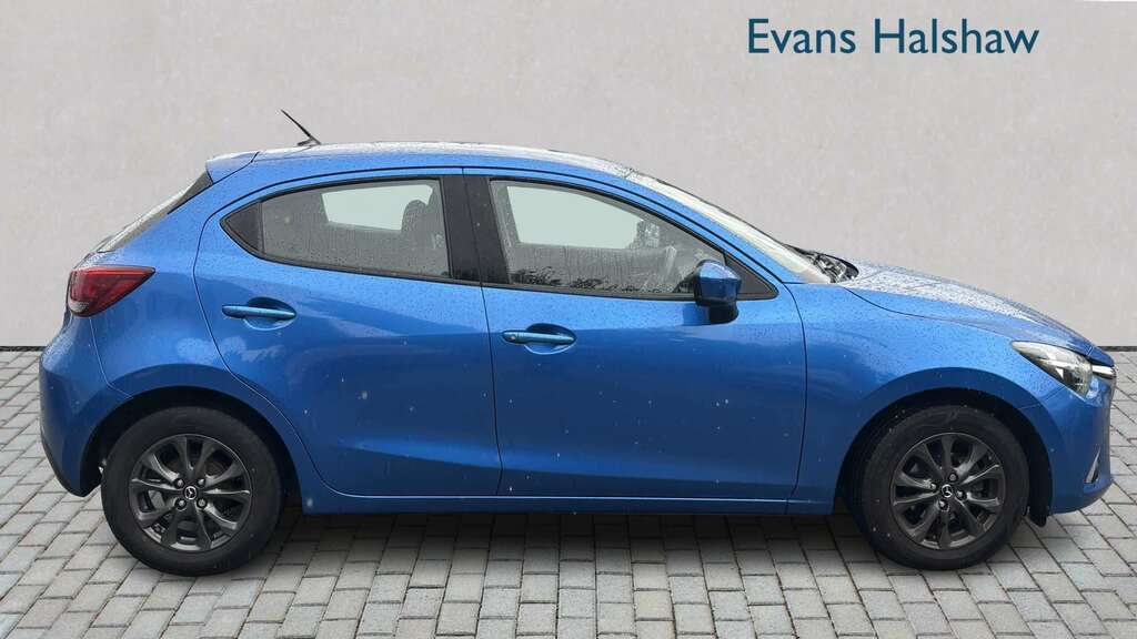 Mazda 2 1.5 Se-l Nav 2019 Blue #4