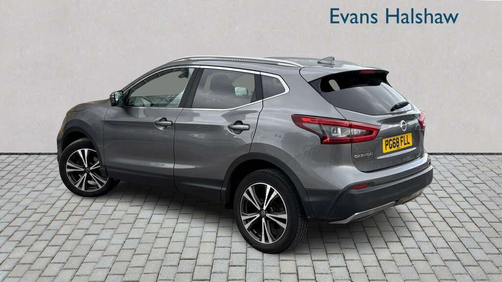 Nissan Qashqai 1.3 Dig-t N-connecta Glass Roofexecutive 20 Grey #2