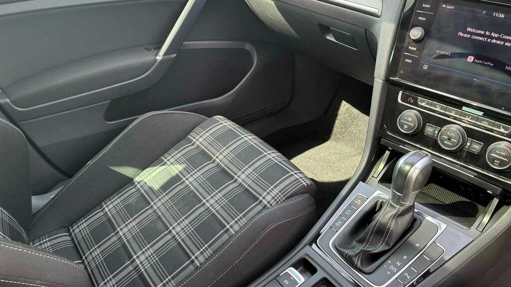 Volkswagen Golf Hatchback Red #18