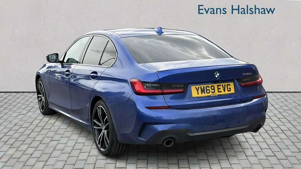 BMW 3 Series 330E M Sport 2020 Blue #2