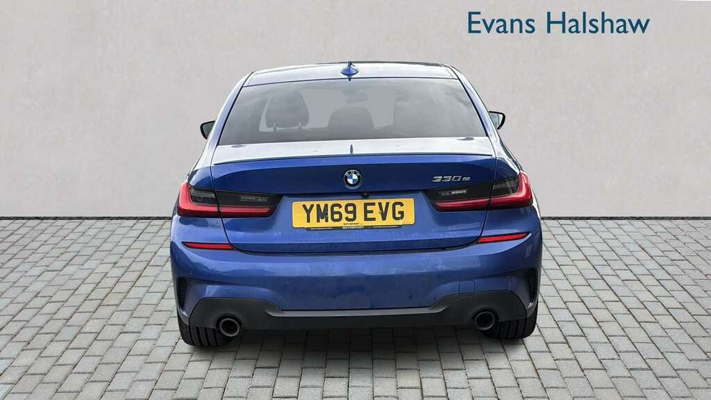 BMW 3 Series 330E M Sport 2020 Blue #5