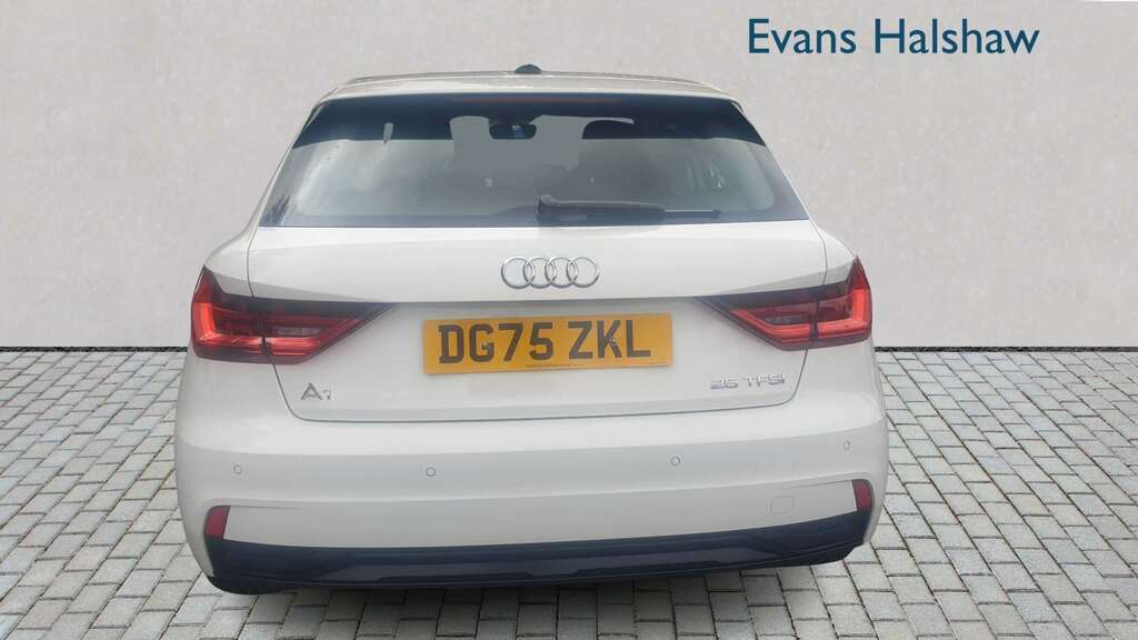 Audi A1 S Line White #9