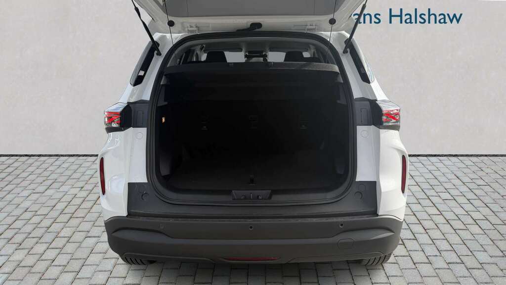 Chery Tiggo 4 Summit White #10