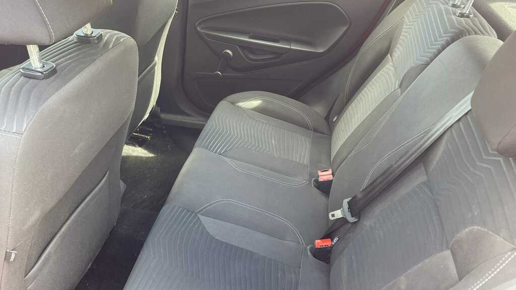 Ford Fiesta Studio Red #7