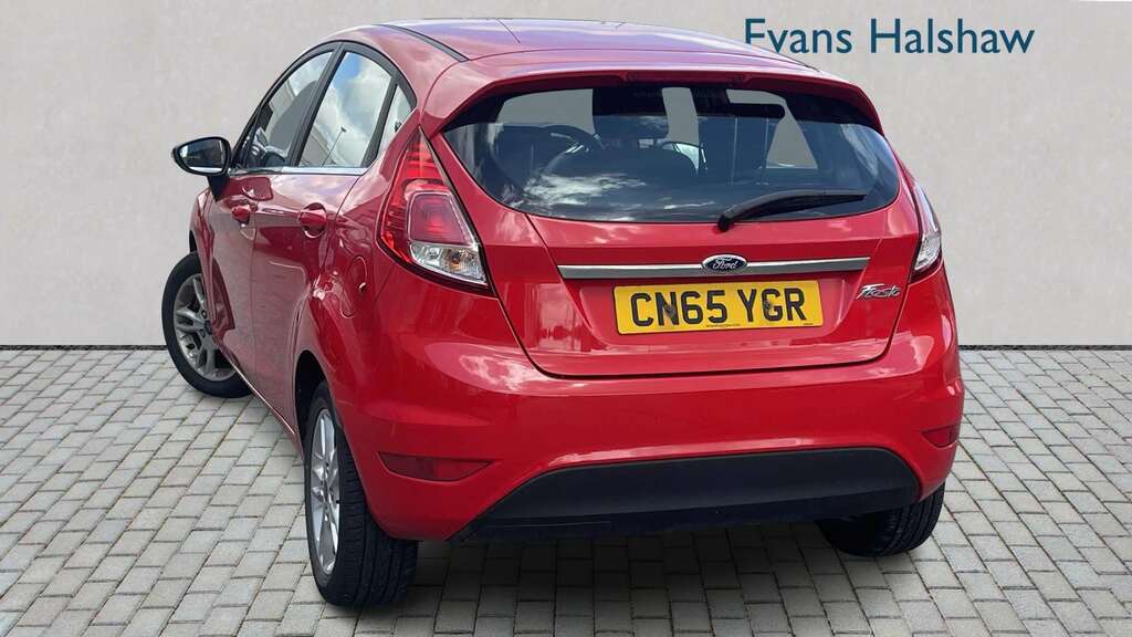 Ford Fiesta Studio Red #2