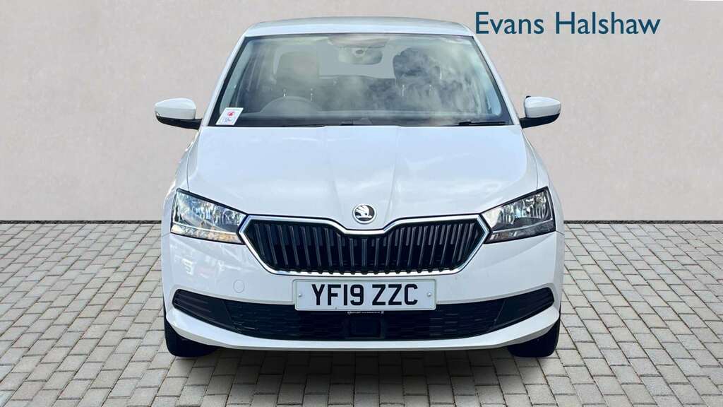 Skoda Fabia 1.0 Mpi S 2019 White #3