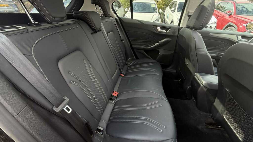 Ford Focus Titanium Edition Black #14