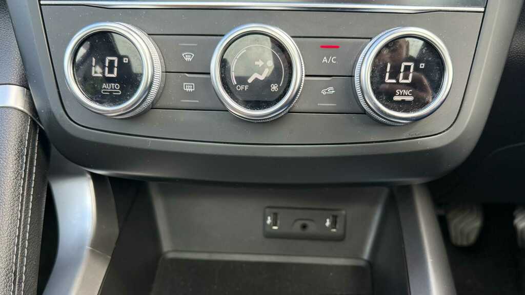 Renault Kadjar Hatchback Grey #29