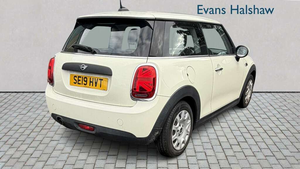 Mini Hatch 1.5 One Classic II 2019 White #3