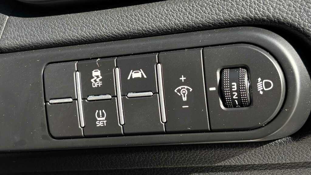 Kia Ceed 2 Black #13