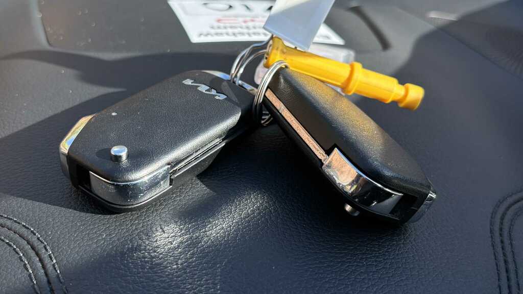 Kia Ceed 2 Black #17